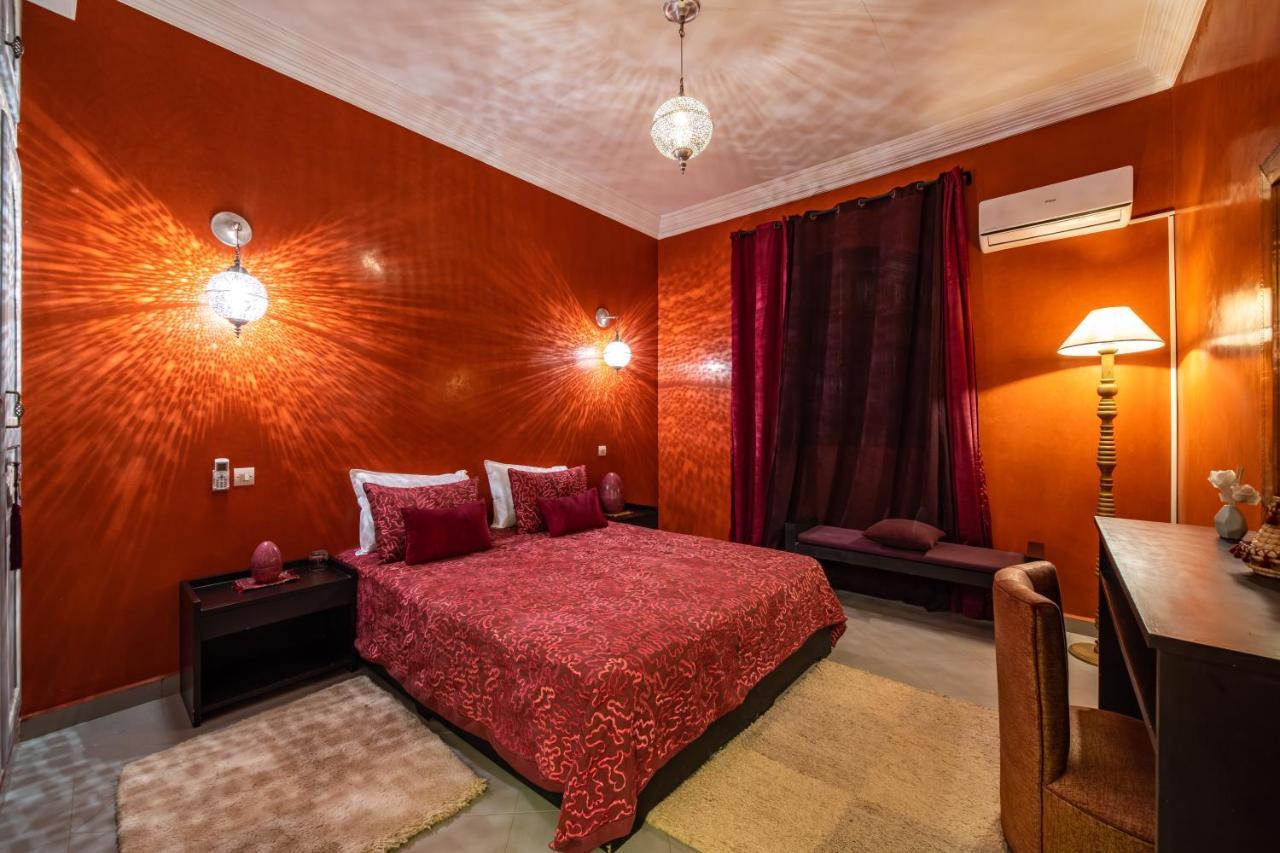 Arwa Apartahotel